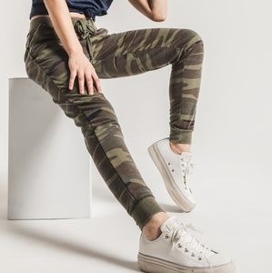 Z Supply Camo Jogger Pant